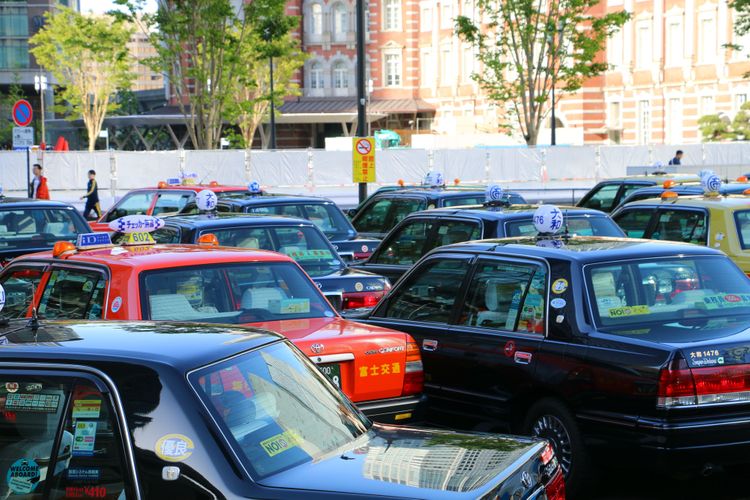 taxis in japan