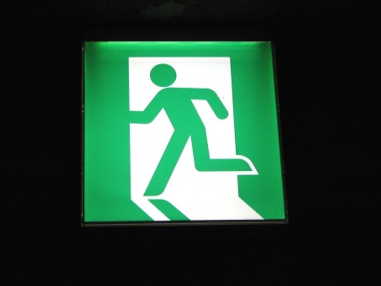 exit sign in japan