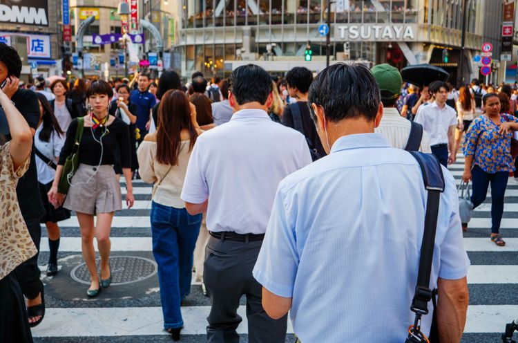 people walking in shibuya scramble