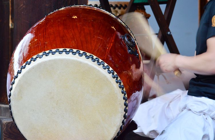 japanese drums taiko