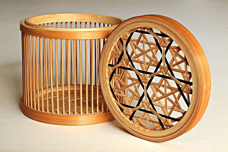 Suruga-Takesensuji-Zaiku lattice basket