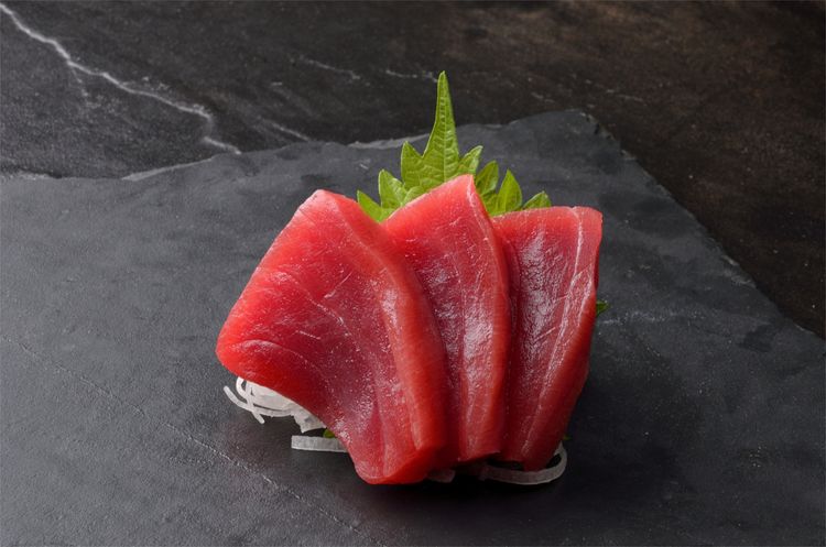 maguro sashimi