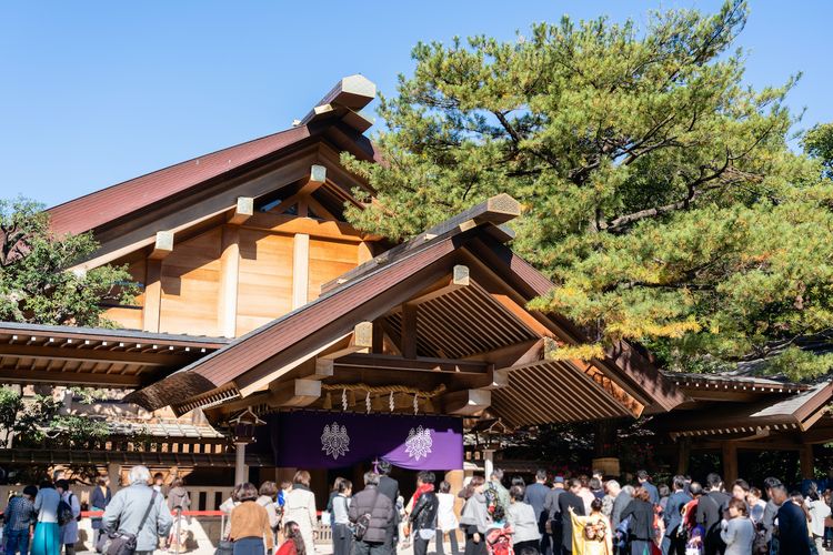 Atsuta jingu shrine is perfect for hatsumode on new years